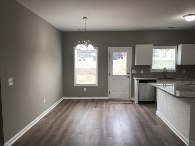 Photo - 261 Charlotte Cir