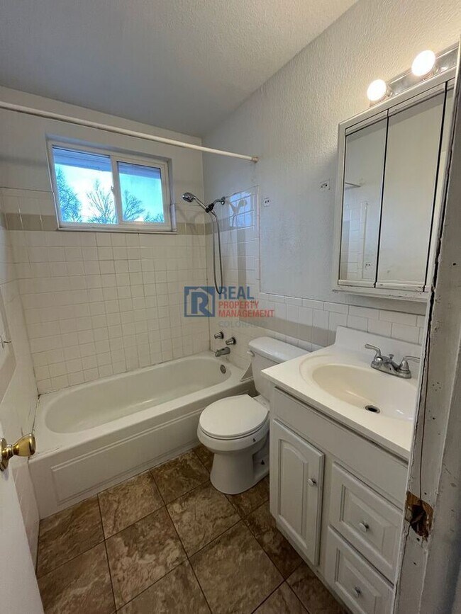 Photo - 5345 W 3rd Pl