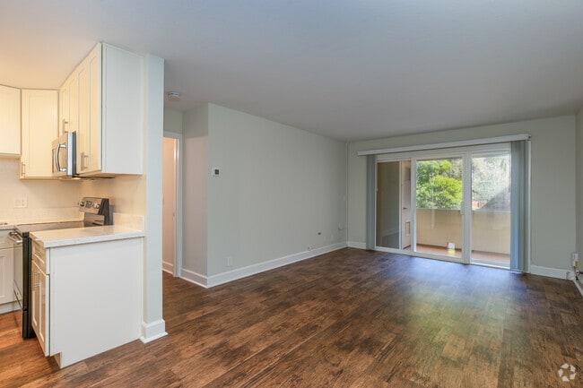 1BR, 1BA - Twilight Premier