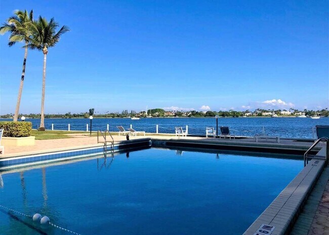 Building Photo - 2800 N Flagler Dr Unit 511
