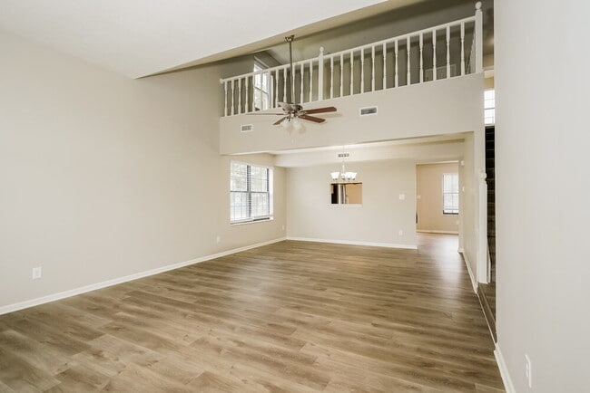 Photo - 971 Andover Dr