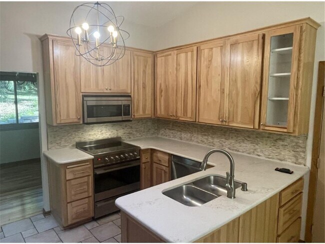 Photo - 14810 Lloyds Dr