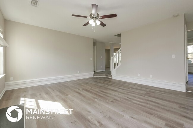 Photo - 400 Browning Field Way