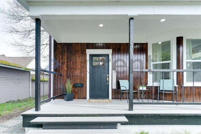 Photo - 907 S Ainsworth Ave