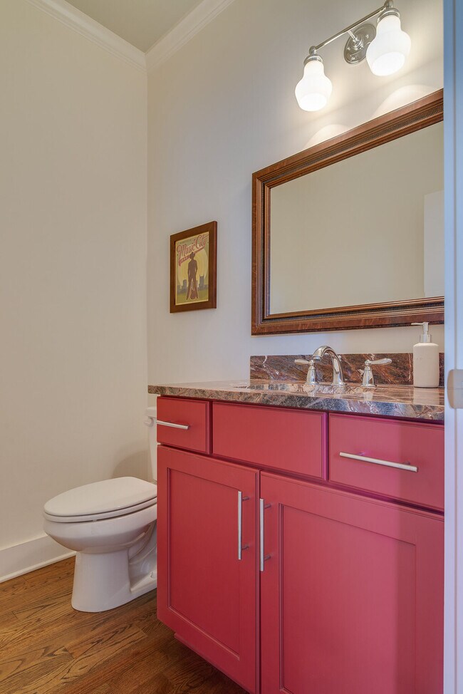 Photo - 1407 Pillow St