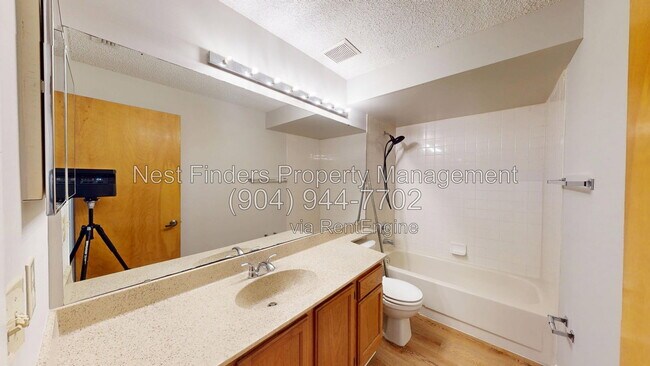 11290 Southbury Pl