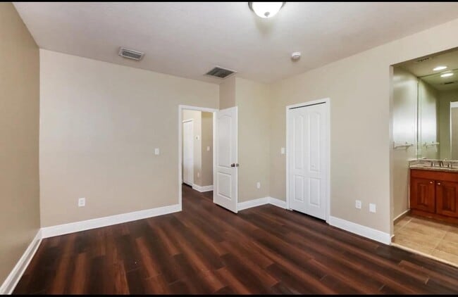 Photo - 3720 SW 69th Ave