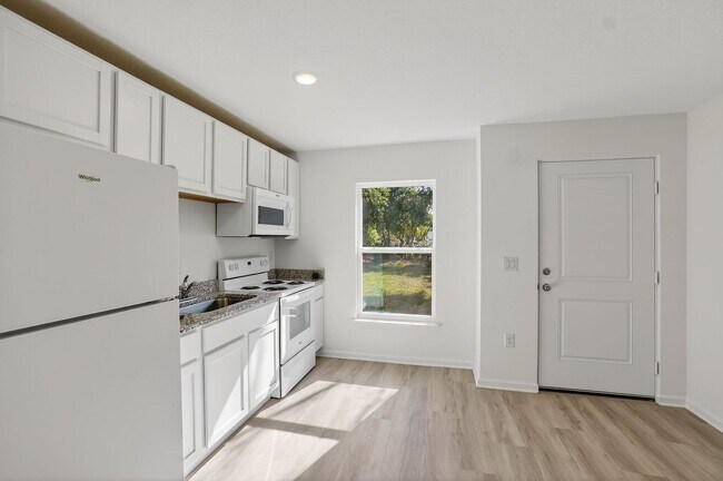 Photo - 1115 F Avenue Unit B