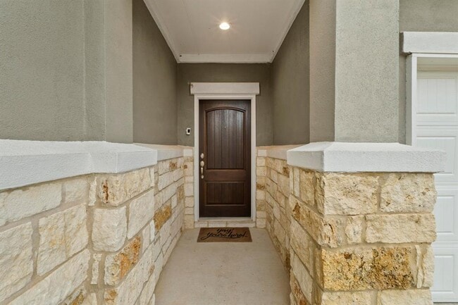 Photo - 277 Magna Ln