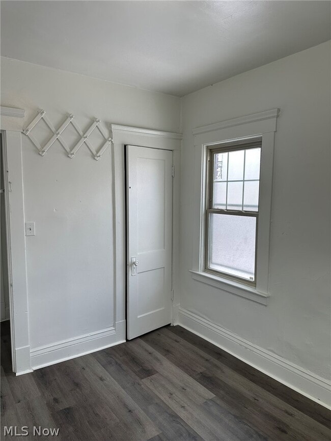 Photo - 3384 W 63rd St Unidad 1