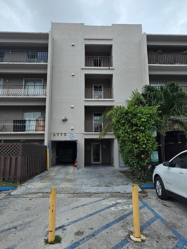 Building Photo - 5775 W 20th Ave Unit 412 Rental