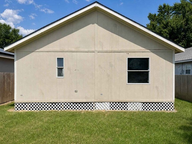 11919 Kingslake Forest Dr