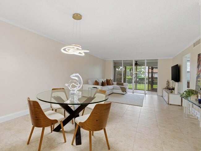 Photo - 911 Gardenia Dr Unit 150