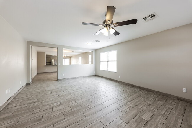 11522 W Wethersfield Rd