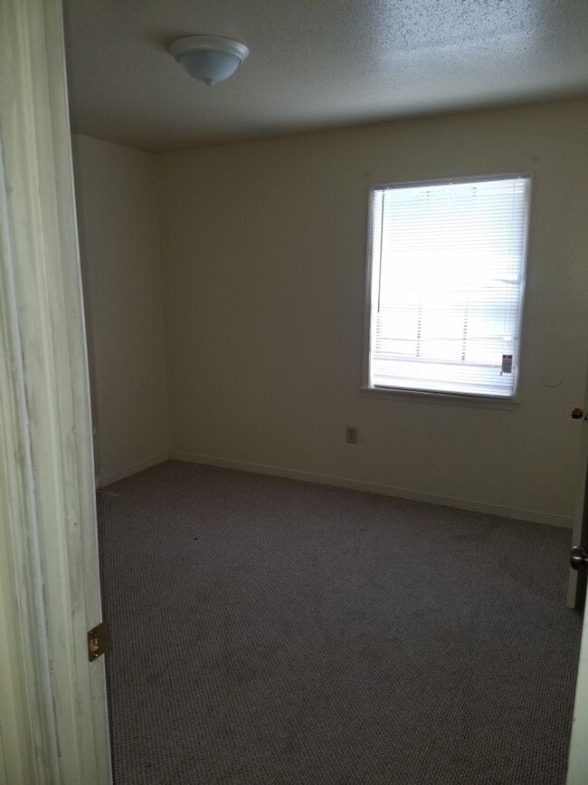 Photo - 3303 Davis St Unit 4