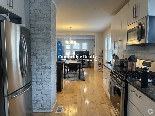 Building Photo - 296 Arlington St Unit 1A Rental