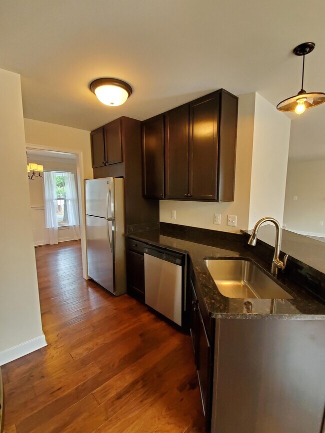 Photo - 10510 Woodland Dr