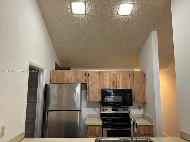 Photo - 6857 SW 36th Ct