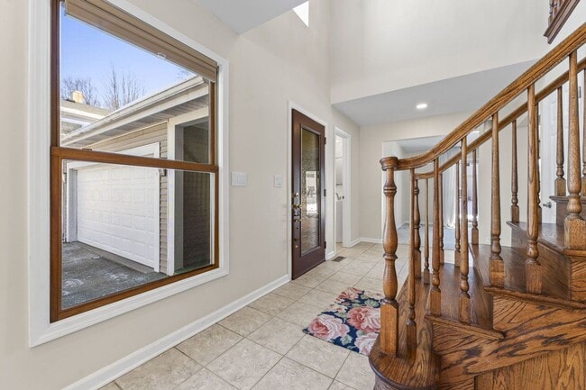 Photo - Updated 2-Story Home in Desirable Deerpath Subdivision - Available Immediately.