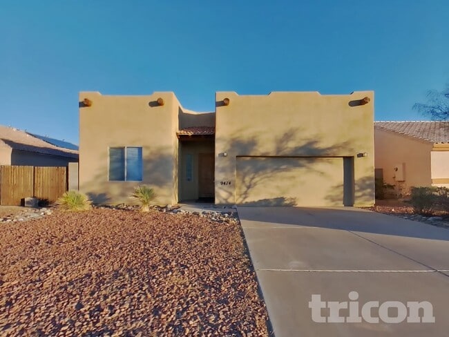 Building Photo - 9474 W Pineveta Dr