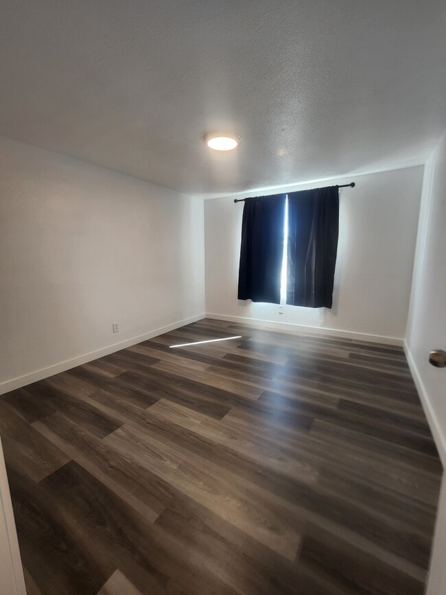 Photo - Harris Apartments Unit 18