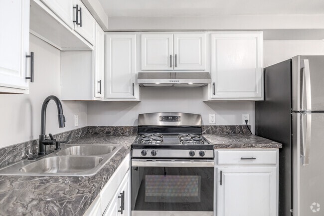 Cupid - 2BR, 1BA - 855SF - Kitchen - Valentine Gardens