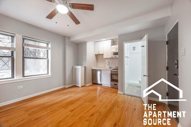Building Photo - 1140 N La Salle Dr Unit 721