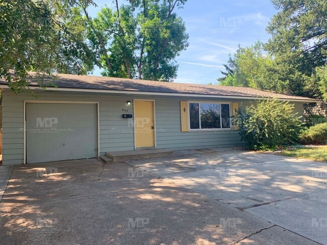 Building Photo - 609 W Prospect Rd