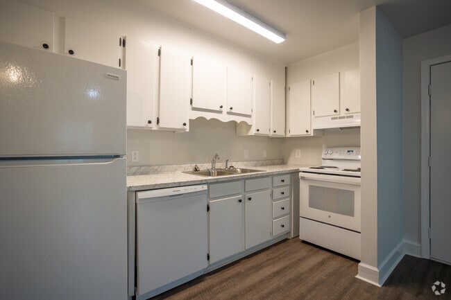 2 habitaciones, 1 baño - 672 pies cuadrados - Cocina - Northway at Cabarrus