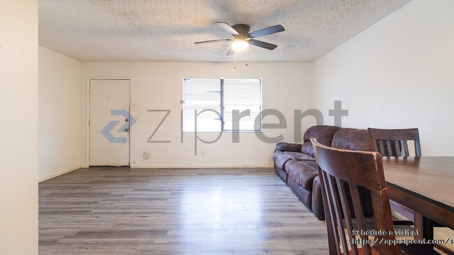 Photo - 604 Roselyn Ave Casa