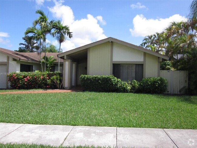 Building Photo - 13331 SW 102nd St Rental