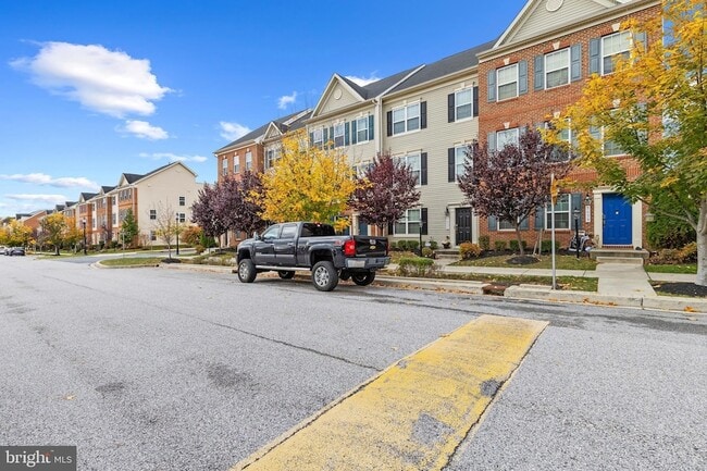 Photo - 7035 Southmoor St