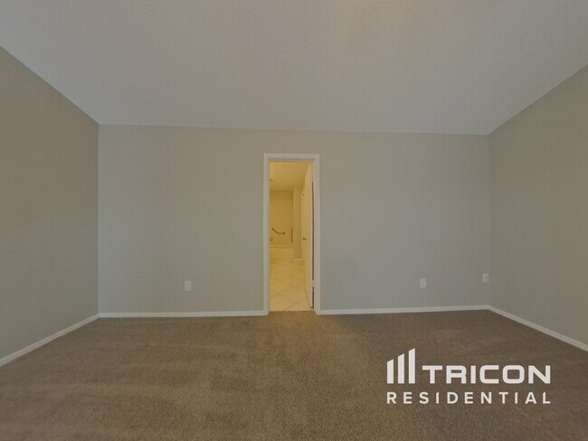 Photo - 6918 Silvermill Dr