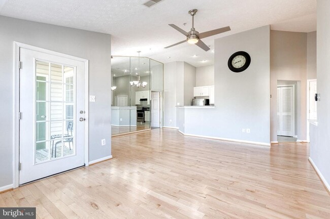 Photo - Gorgeous 2bd 2bth Penthouse Condo Completely Updated & Ready To Move In!