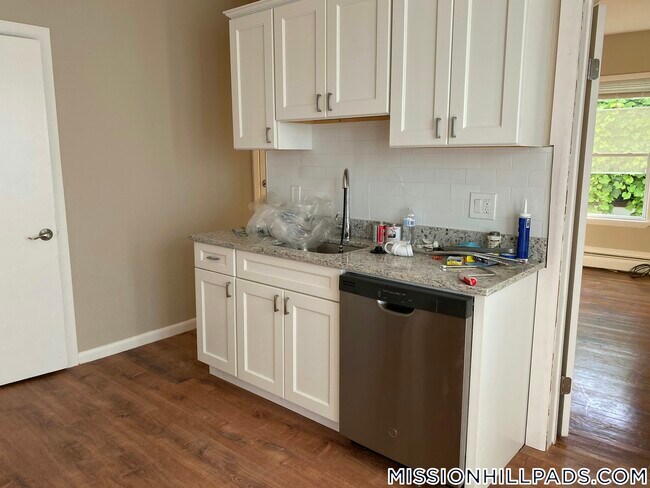 Photo - 119 George St Unit 1