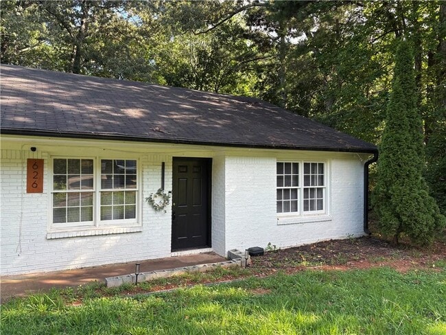 Photo - 626 Jackson Park Ln NW