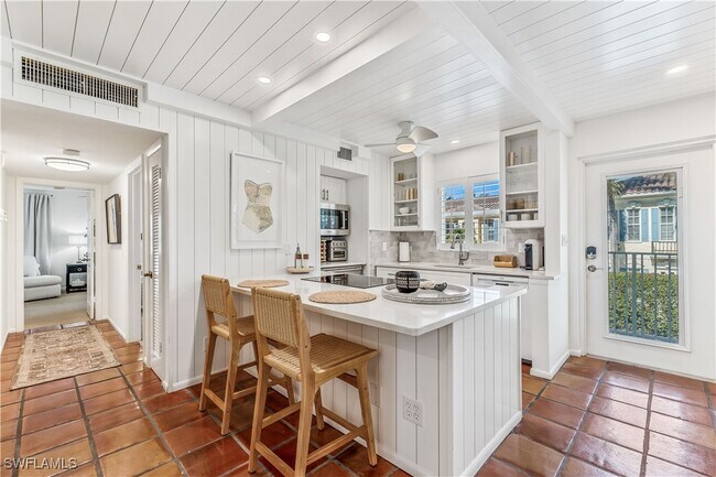 Photo - 282 4th St S Unit 204