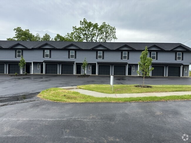 Building Photo - Woodland Pointe Rental