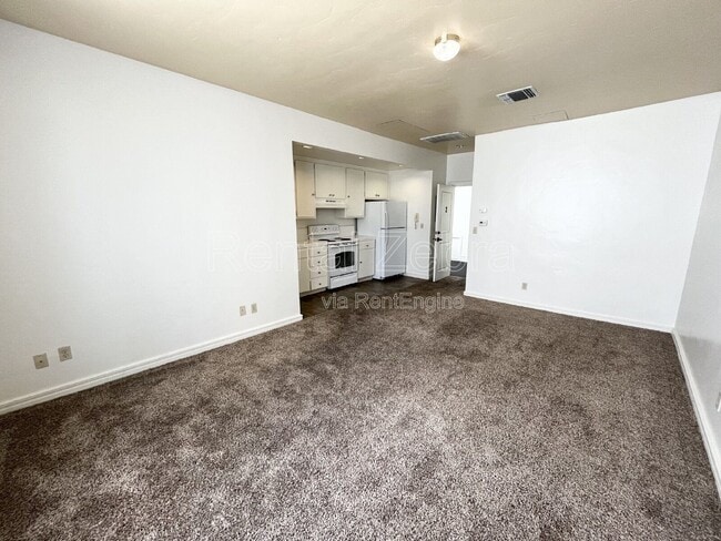 Photo - 317 W Main St Unit 2