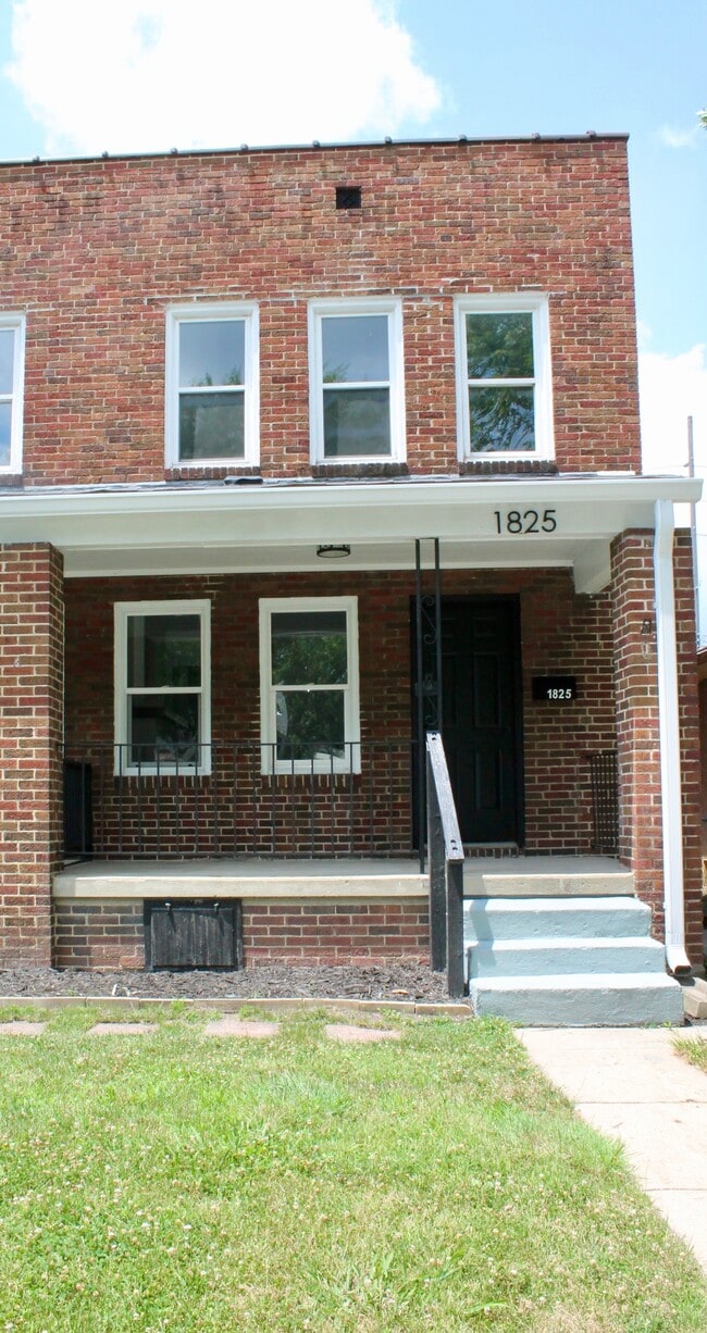 Photo - 1825 S Champion Ave