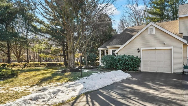 2 Stoney Creek Dr