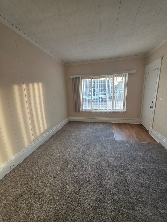 Building Photo - 132 Washington St Unit A