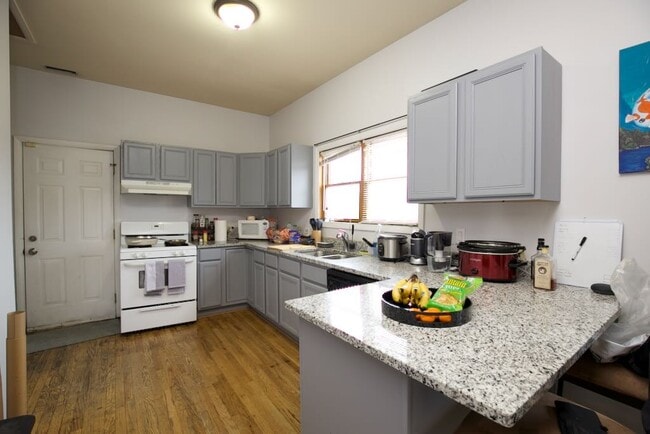 Photo - 1340 W Hubbard St Unidad 3R