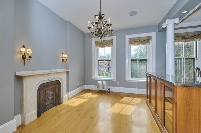 Photo - 32 Yarmouth St Unit 4
