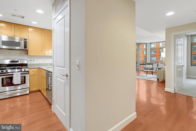 Photo - 3650 S Glebe Rd Unidad 442