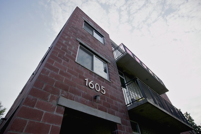 Photo - 1605 Gordon Ave