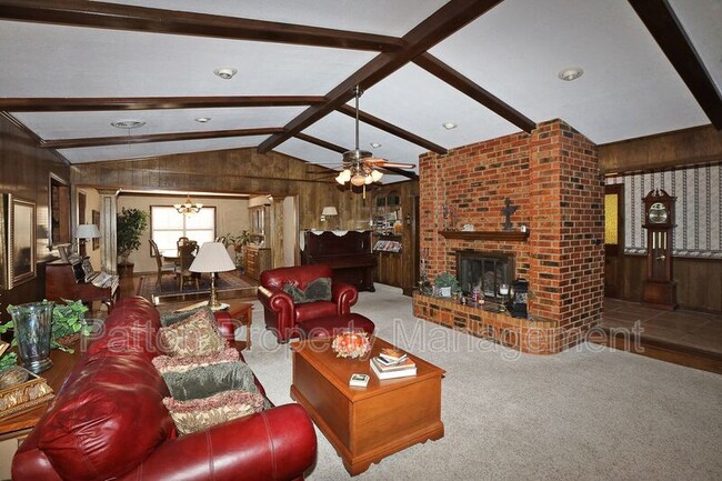 Photo - 4007 Pinehurst Dr