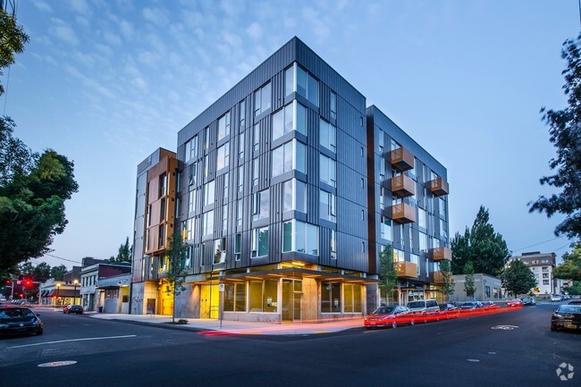 Building Photo - Lower Burnside Lofts