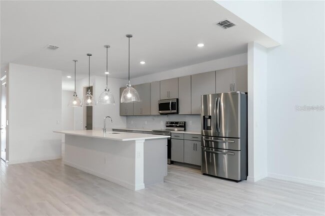 Photo - 2277 Derwent Dr