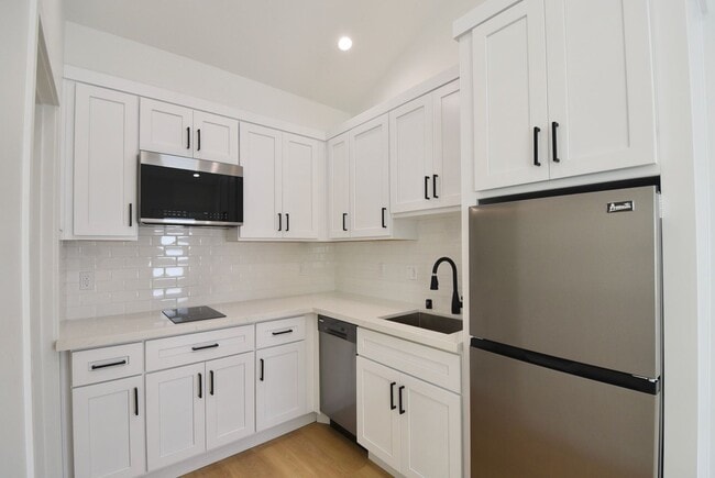 Photo - 10839 Moorpark St Unit 37.5